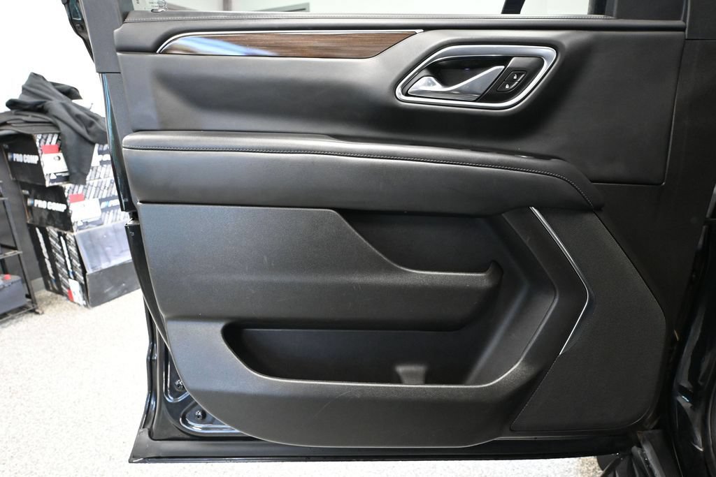 Used 2021 GMC Yukon SLE AWD/4WD image 14