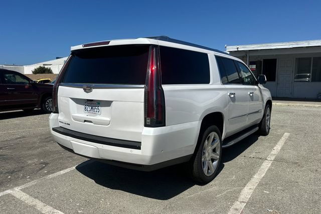 Used 2018 Cadillac Escalade ESV Luxury AWD/4WD image 5