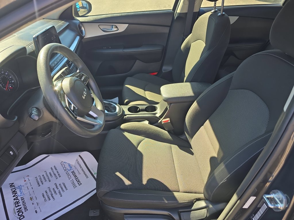 Used 2024 Kia Forte LXS FWD image 13