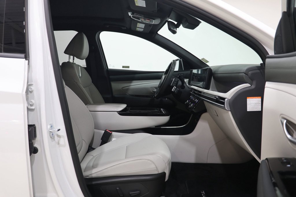 Used 2026 Hyundai Tucson Limited AWD/4WD image 35