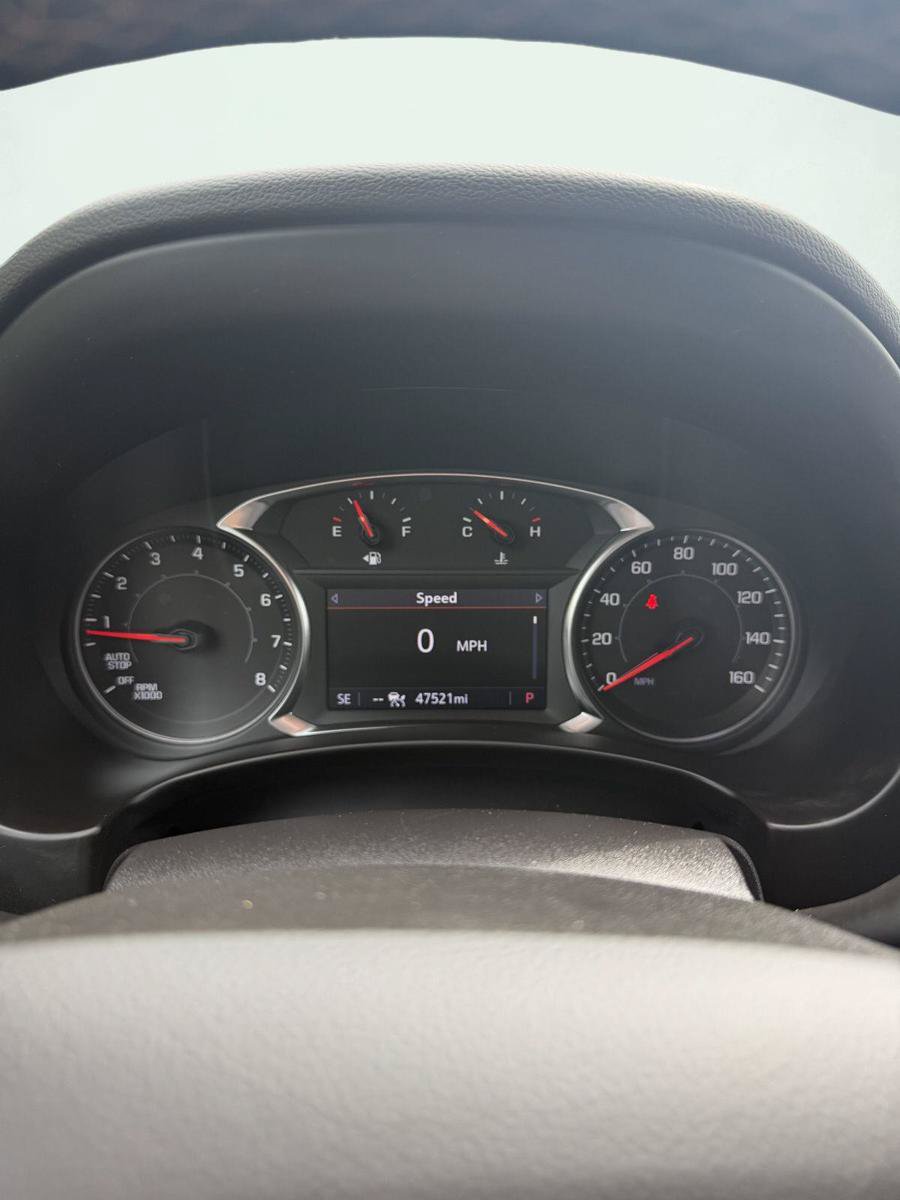 Used 2024 GMC Terrain AT4 w/ Tech Package AWD/4WD image 8