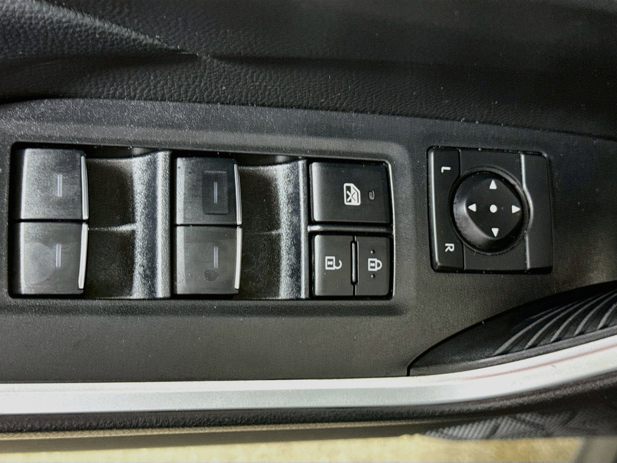 Certified 2024 Toyota RAV4 XLE FWD image 19