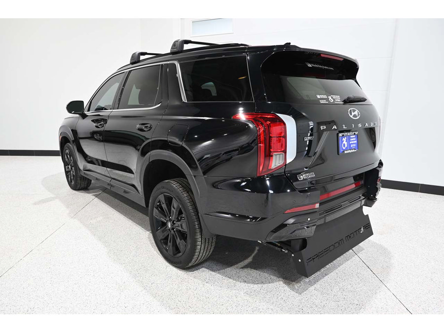 Used 2024 Hyundai Palisade XRT FWD image 8