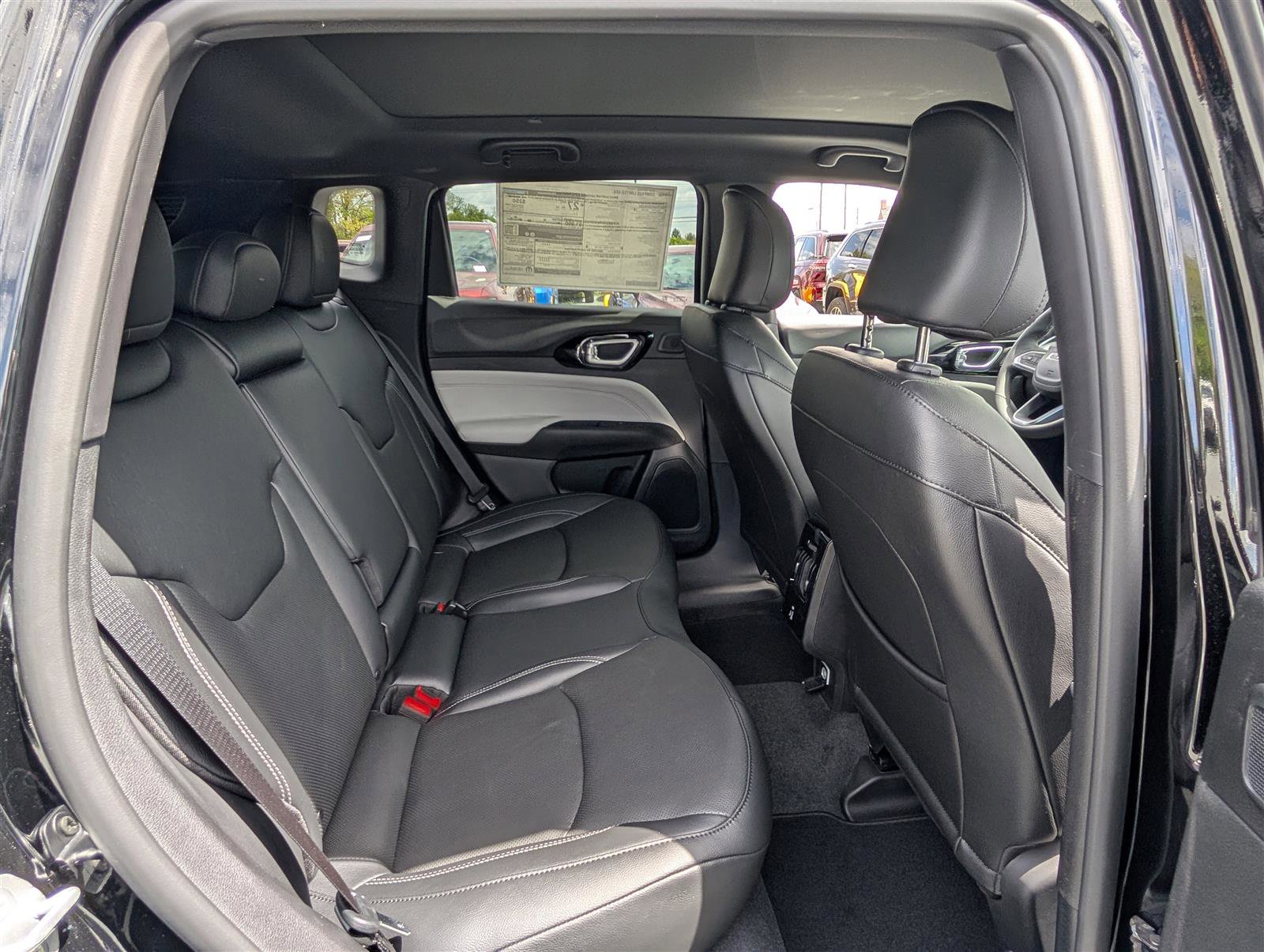 New 2025 Jeep Compass Limited w/ Elite Group AWD/4WD image 7