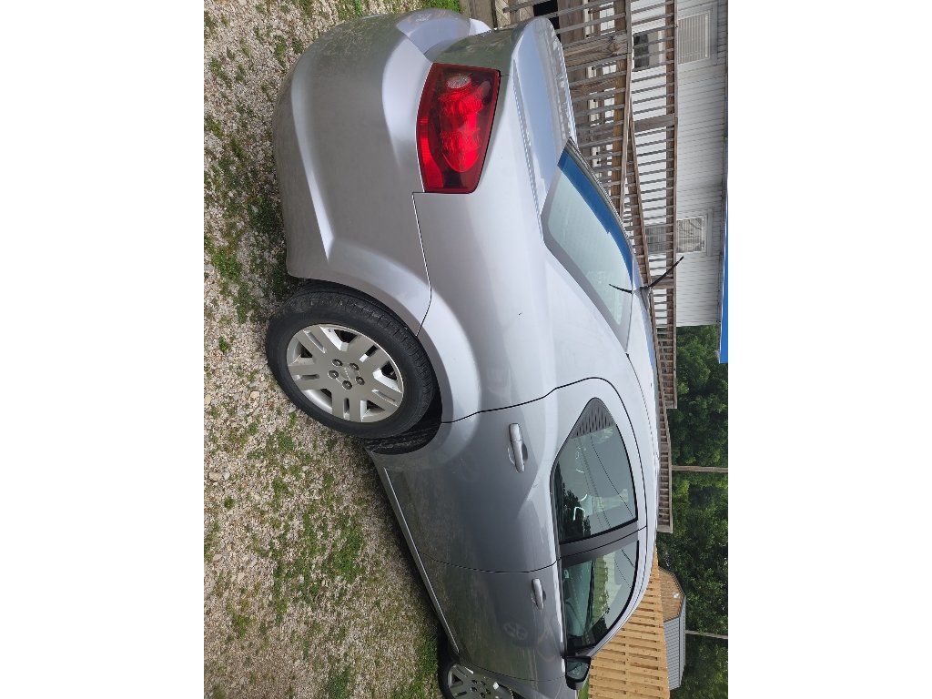 Used 2014 Dodge Avenger SE FWD image 4
