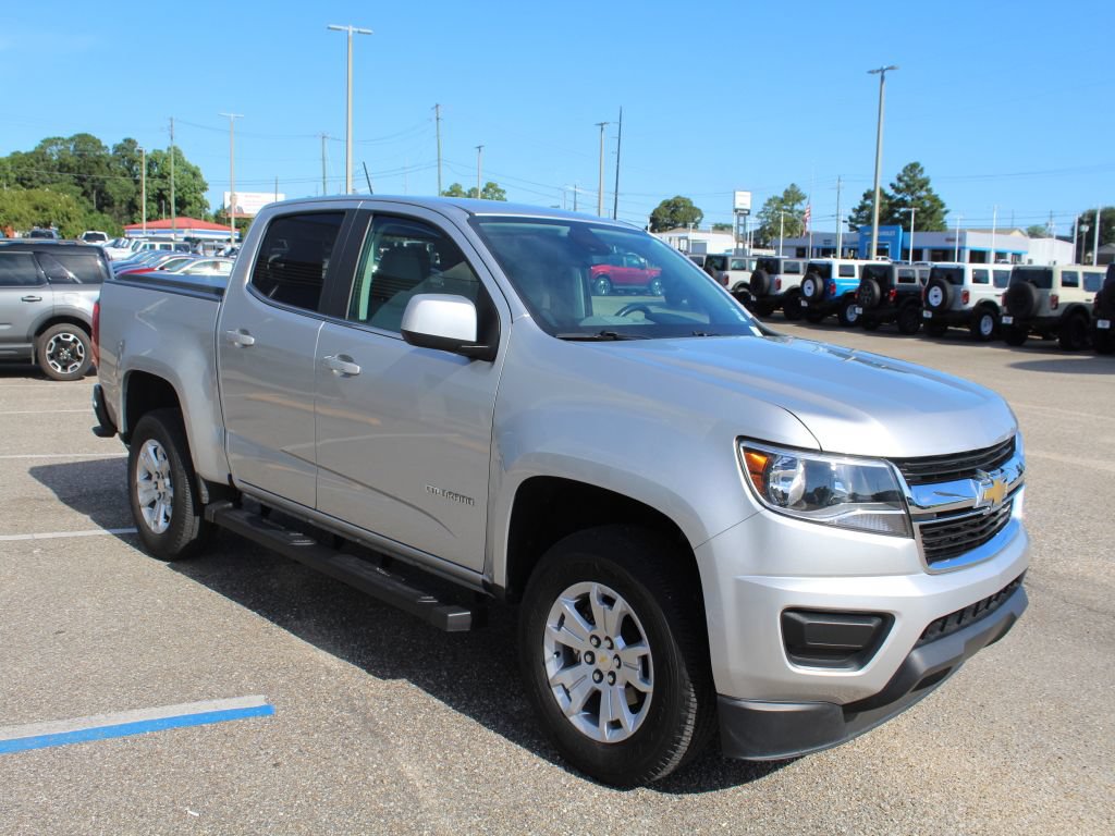 Used 2017 Chevrolet Colorado LT w/ Safety Package RWD image 2