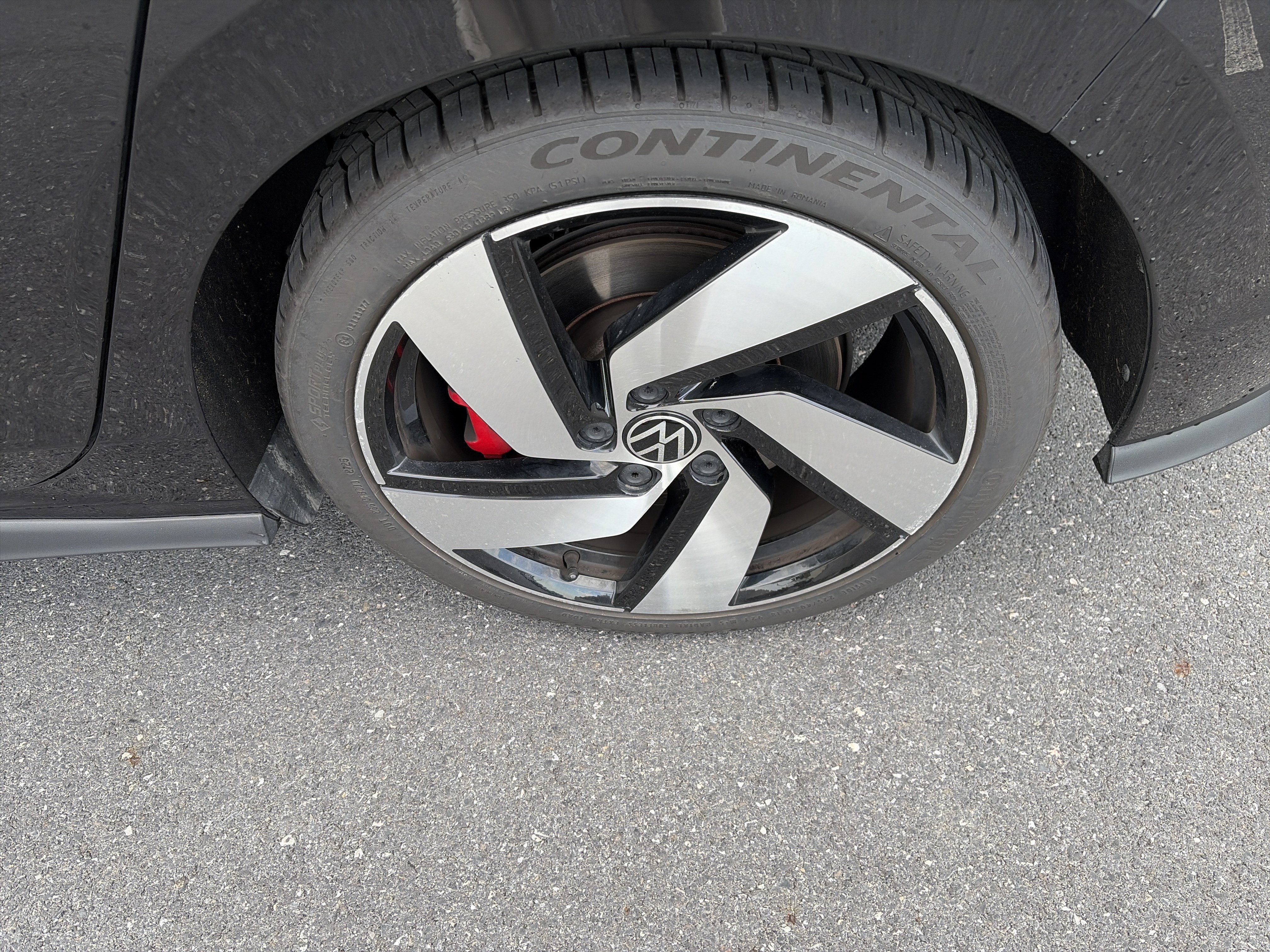 Used 2022 Volkswagen GTI SE FWD image 10