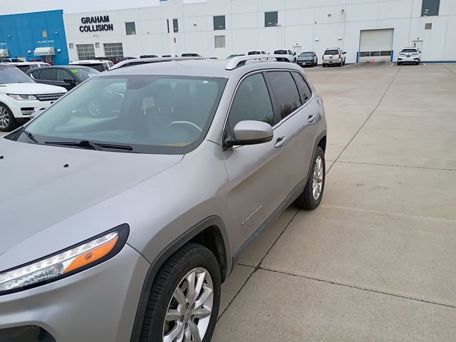 Used 2015 Jeep Cherokee Limited image 8