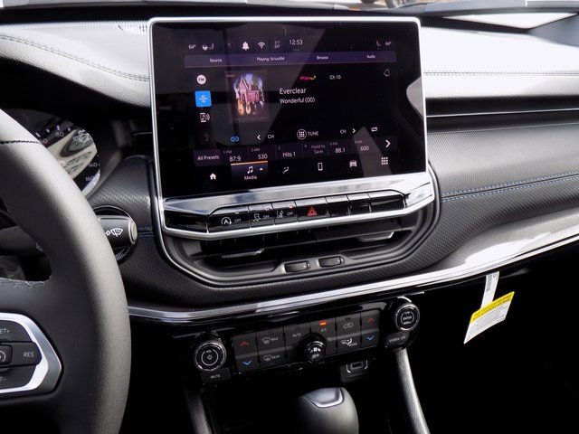 New 2026 Jeep Compass Latitude w/ Sun and Sound Group image 30