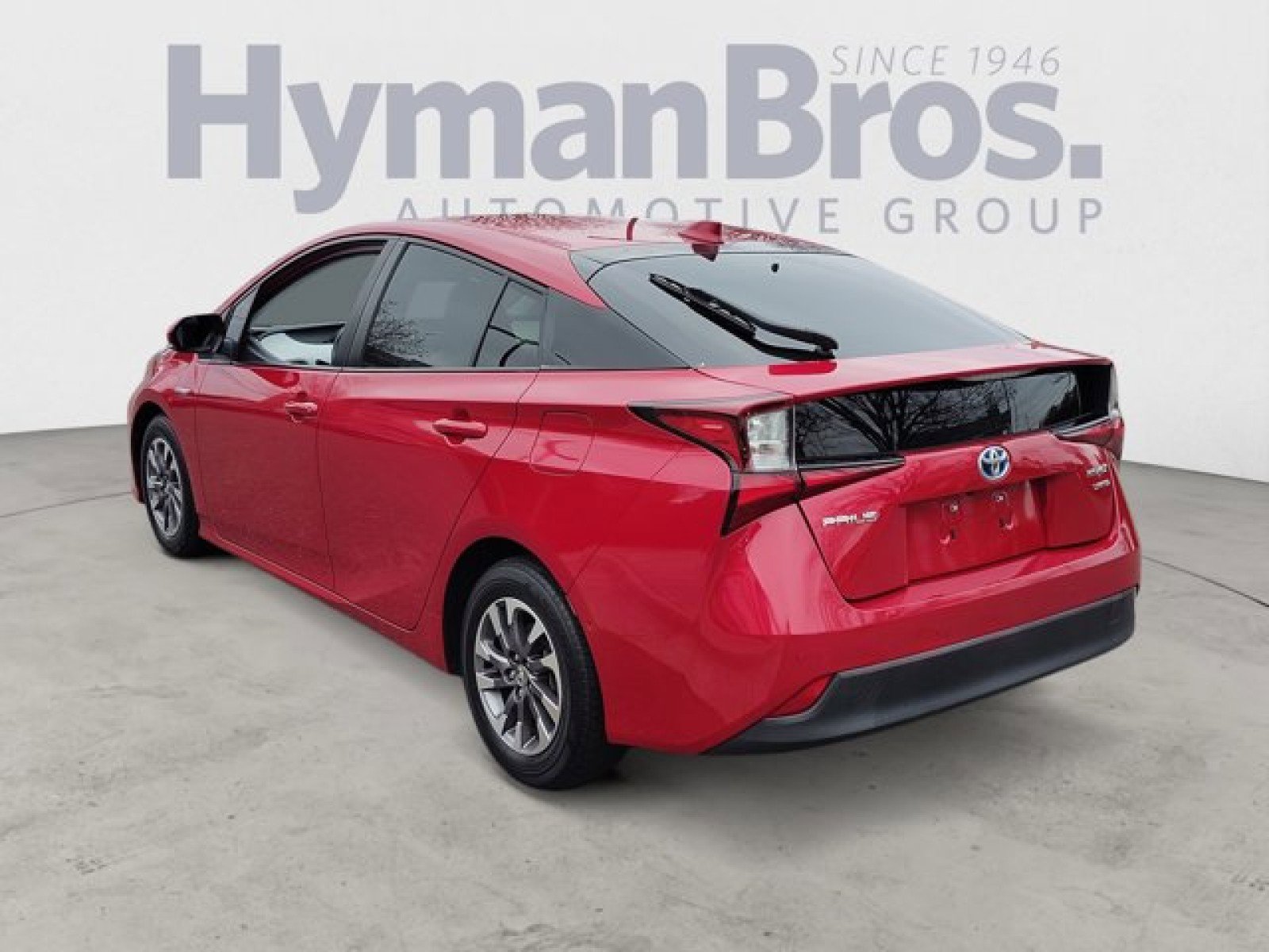 Used 2022 Toyota Prius Limited w/ Premium Convenience Package FWD image 5