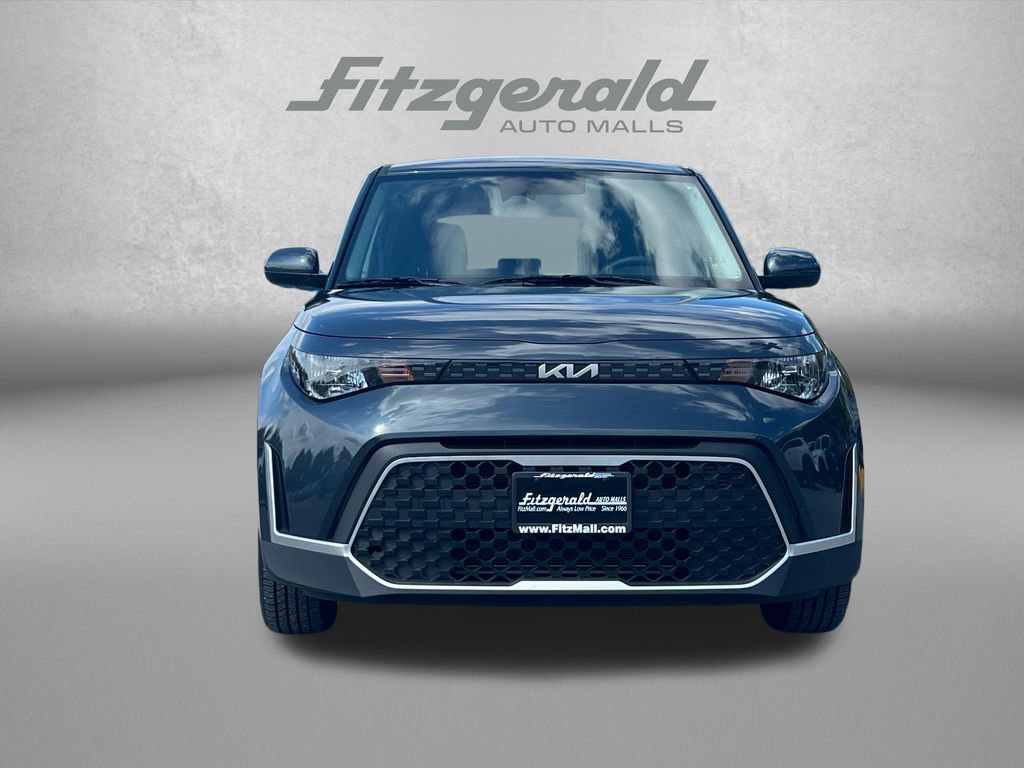 Used 2025 Kia Soul LX w/ LX Technology Package FWD image 6