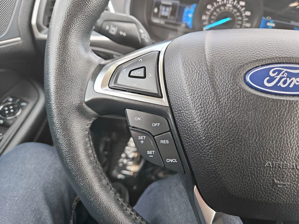 Used 2023 Ford Edge SEL AWD/4WD image 18