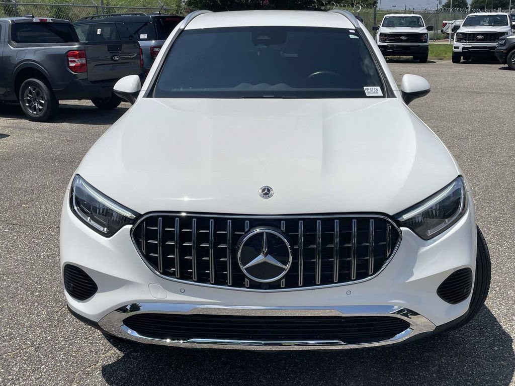 Used 2024 Mercedes-Benz GLC 300 4MATIC image 8