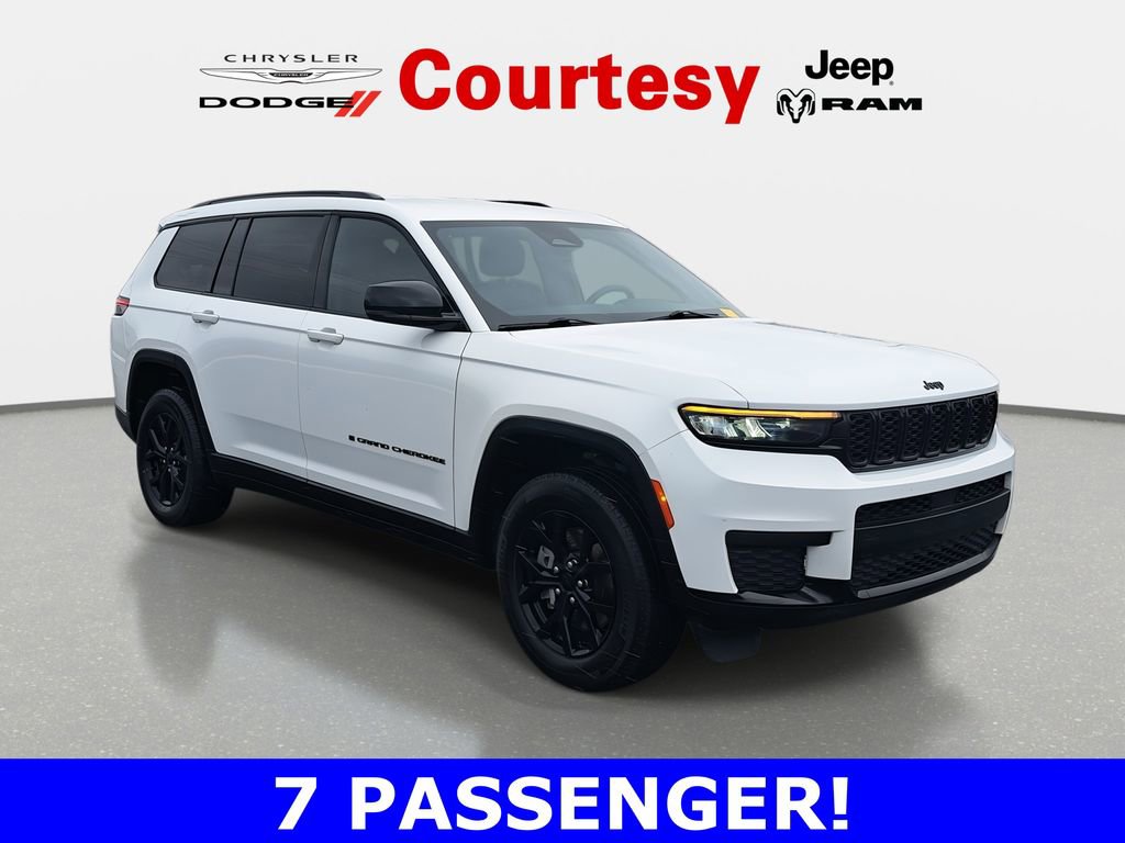 Certified 2024 Jeep Grand Cherokee L Laredo AWD/4WD image 1