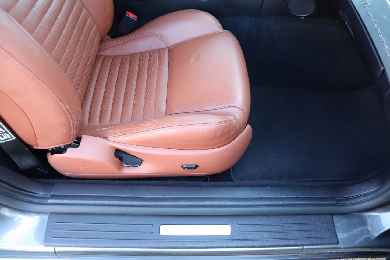 Used 2003 Ford Thunderbird image 63