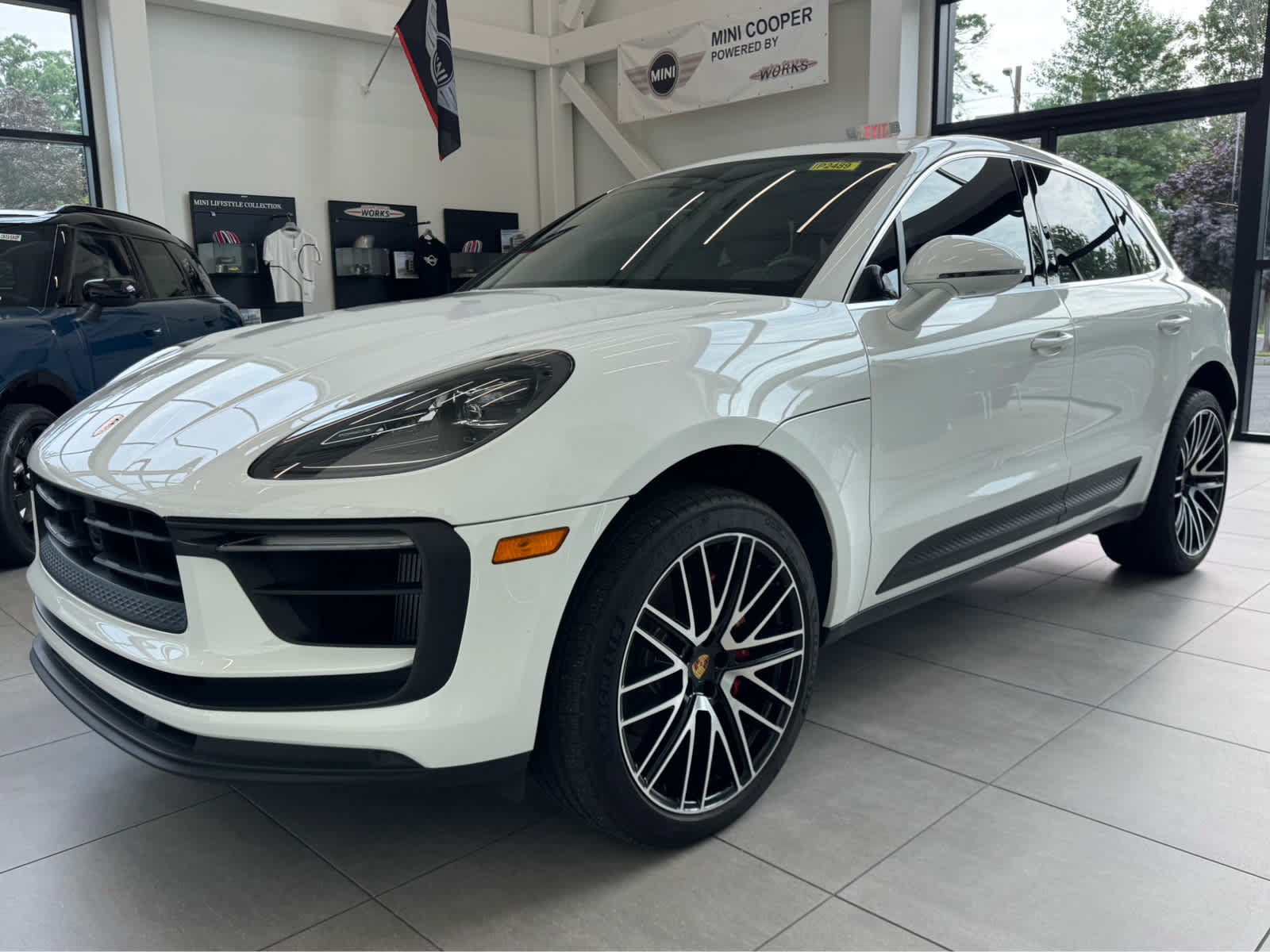 Used 2026 Porsche Macan S AWD/4WD image 2