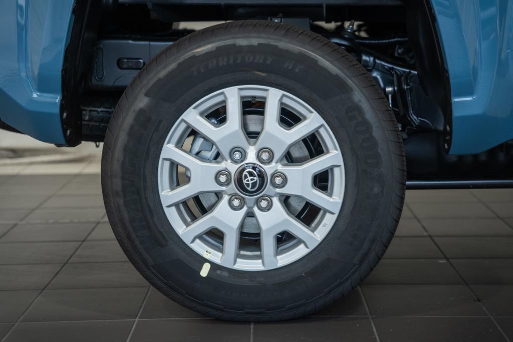 New 2026 Toyota Tacoma SR5 AWD/4WD image 17