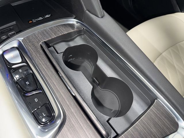 Used 2023 Buick Enclave Avenir w/ Avenir Technology Package image 24