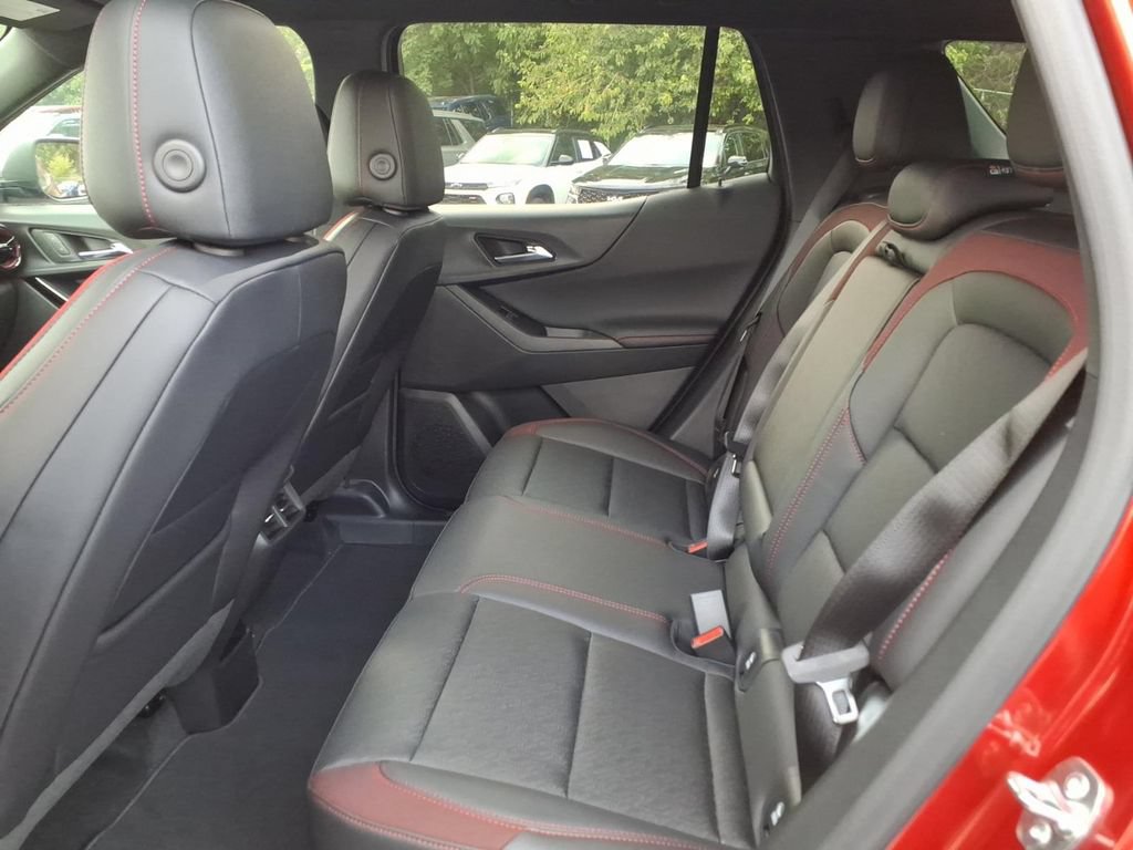 New 2027 Chevrolet Equinox RS AWD/4WD image 16