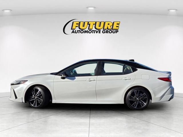 Used 2025 Toyota Camry XSE AWD/4WD image 9