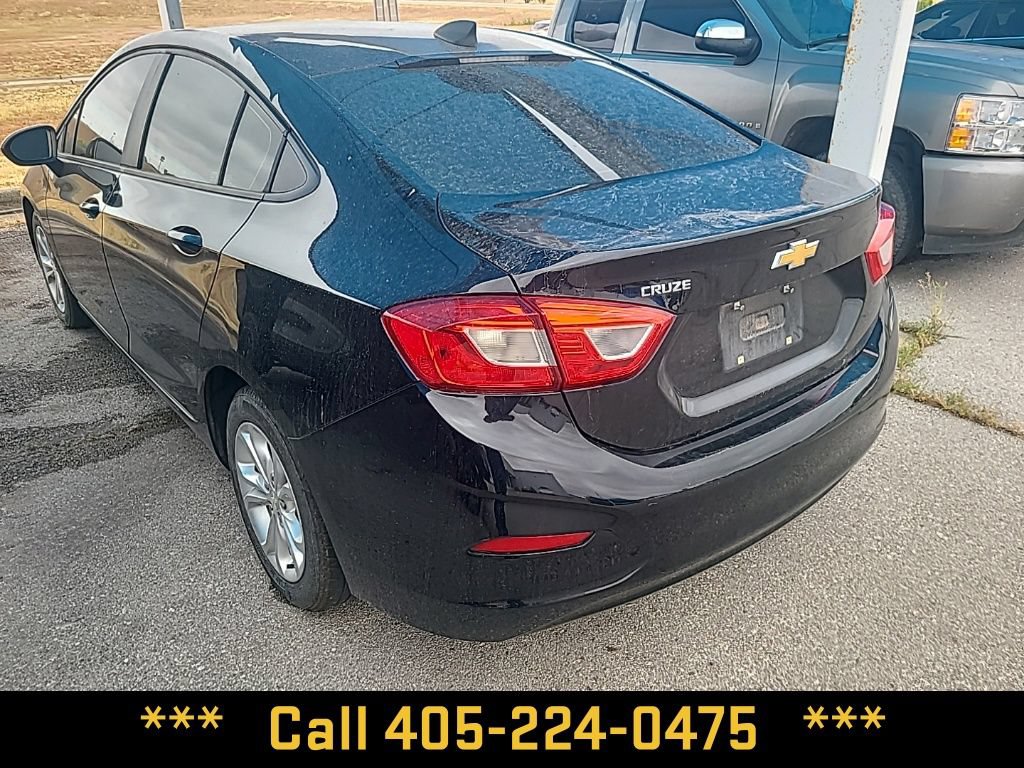 Used 2019 Chevrolet Cruze LS w/ LS Convenience Package FWD image 6