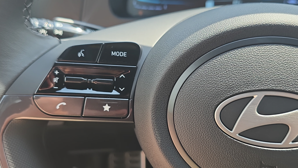 New 2026 Hyundai Elantra Sport FWD image 22