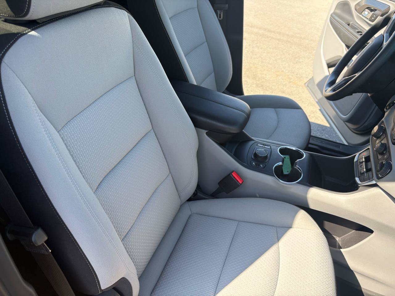 Used 2024 GMC Terrain SLE w/ Driver Convenience Package AWD/4WD image 44