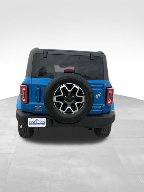 Used 2024 Ford Bronco Outer Banks image 4