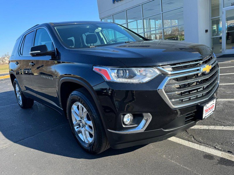 Used 2020 Chevrolet Traverse LT image 3