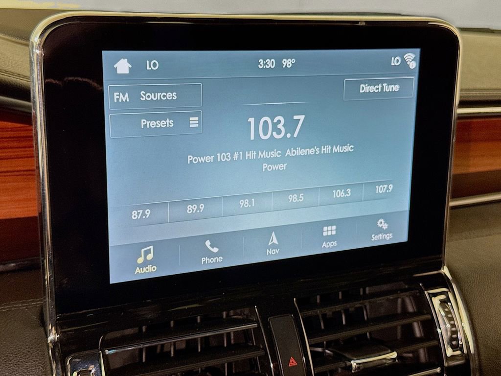 Used 2018 Lincoln Navigator Premiere RWD image 13