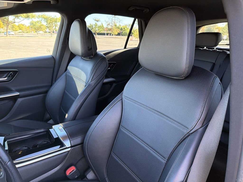 Used 2024 Mercedes-Benz GLC 300 image 20