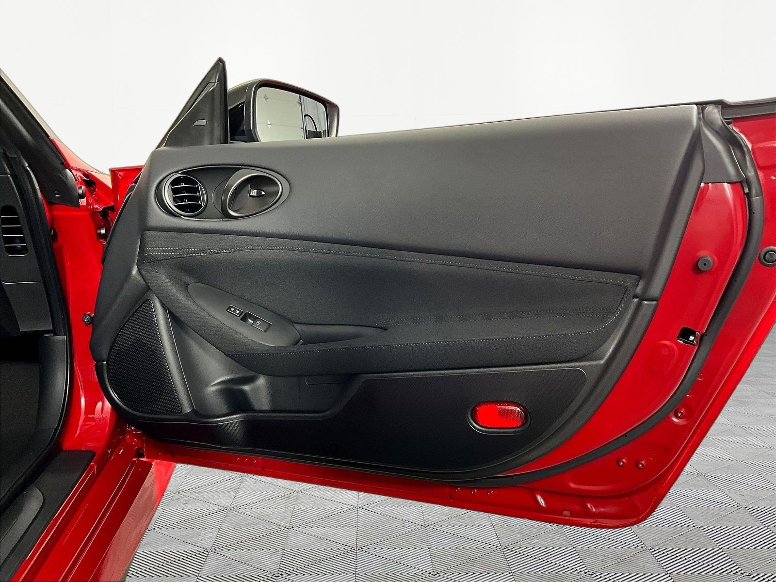 Used 2026 Nissan Z Sport w/ Floor Mat Package RWD image 21