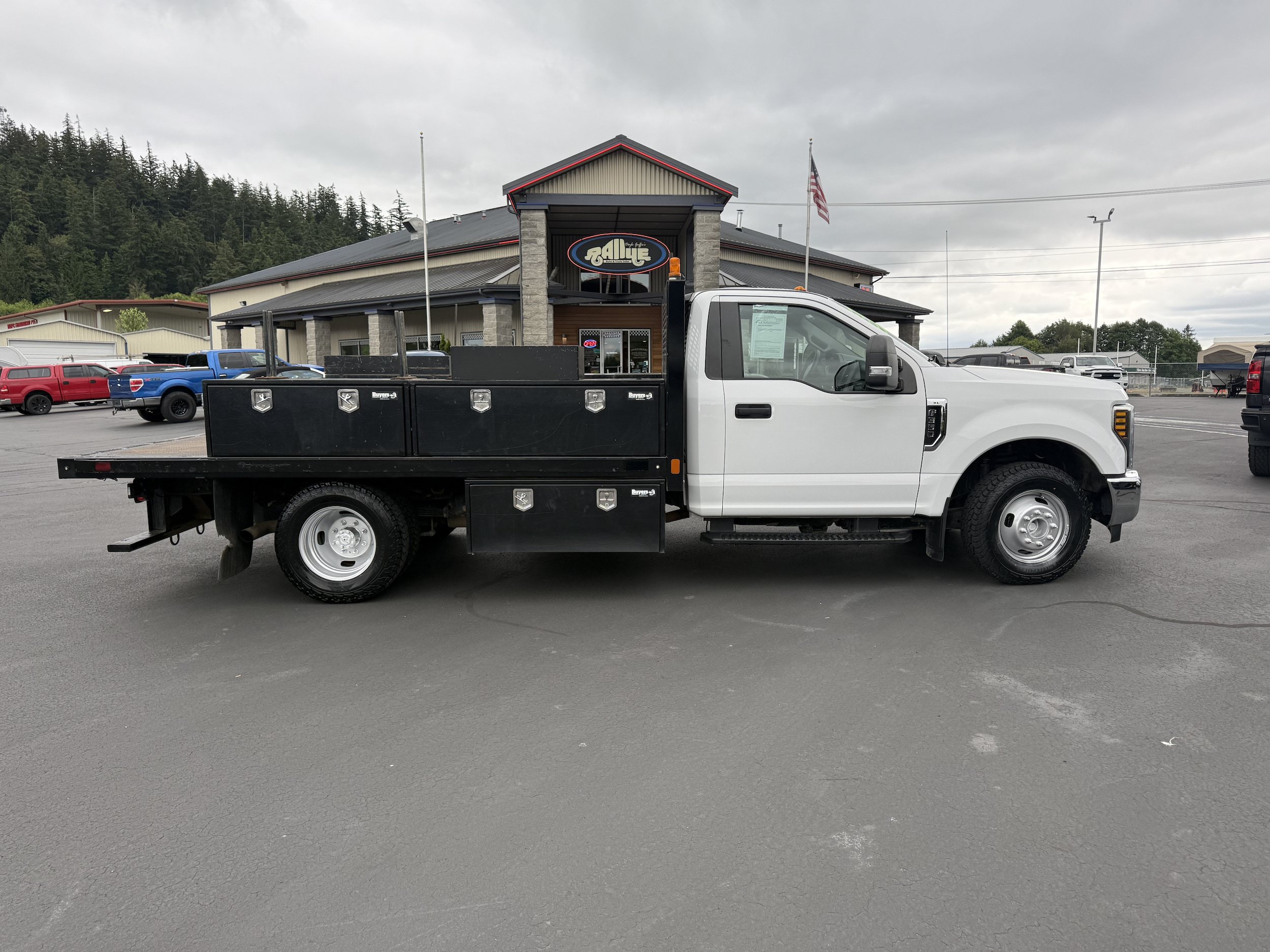 Used 2019 Ford F350 XL w/ XL Value Package RWD image 3