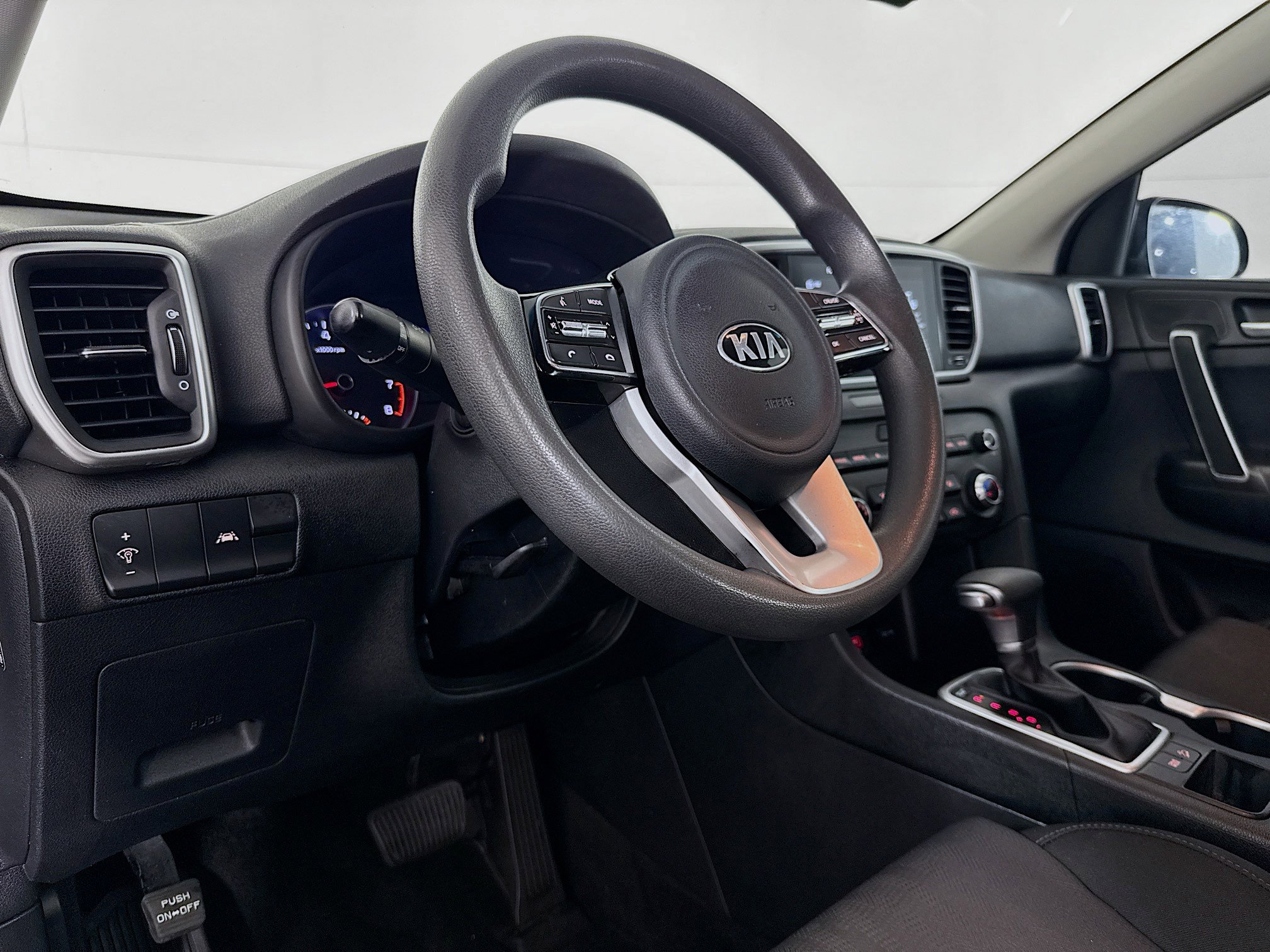 Used 2022 Kia Sportage LX image 21