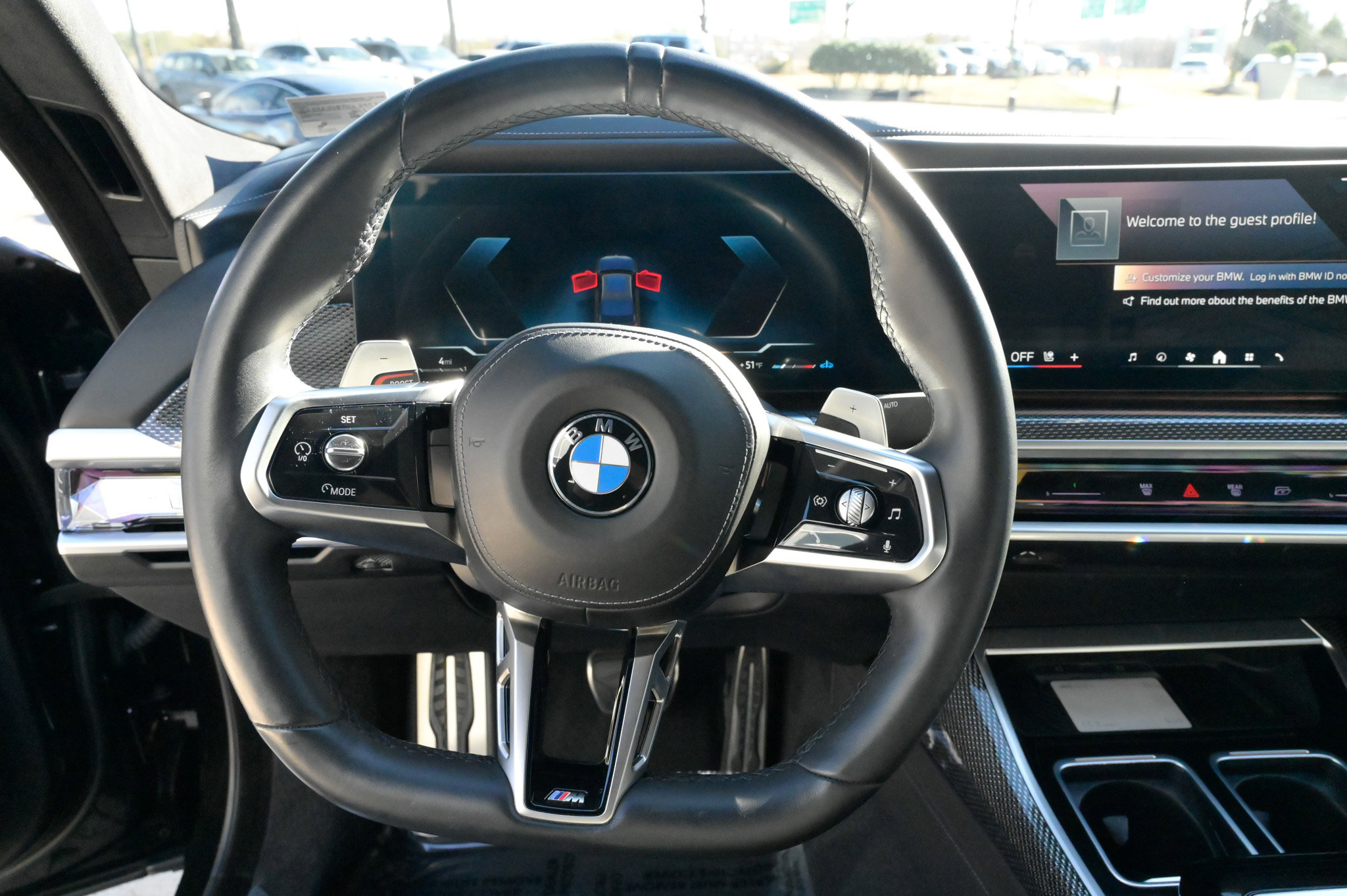 Used 2023 BMW 760i xDrive w/ Executive Package image 23