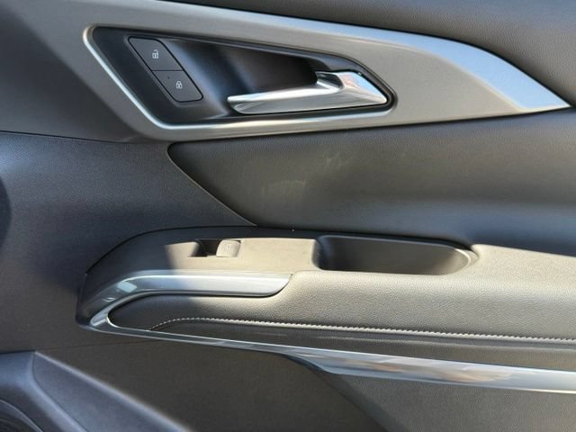 Used 2024 Chevrolet Traverse LT FWD image 18