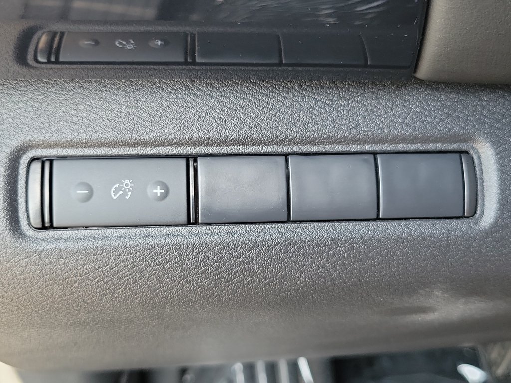 Used 2025 Nissan Pathfinder S FWD image 15
