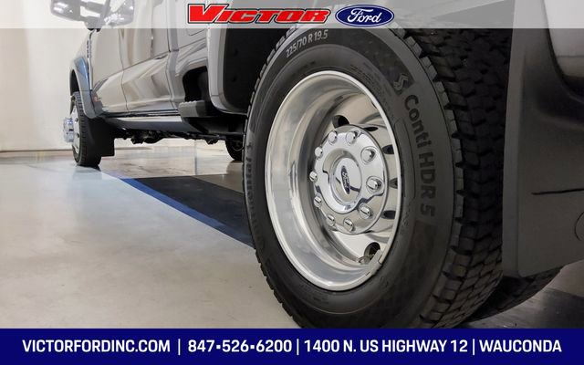 Used 2024 Ford F450 Platinum w/ FX4 Off-Road Package image 16