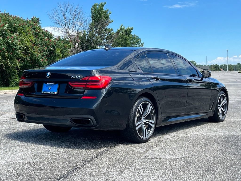 Used 2018 BMW 750i xDrive AWD/4WD image 7
