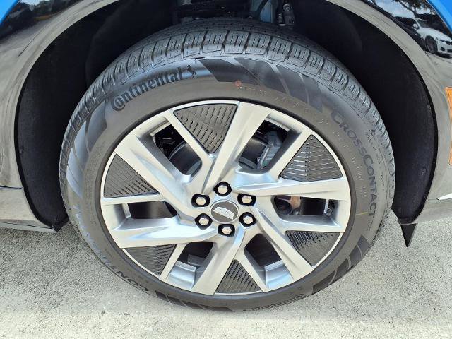 New 2026 Cadillac Optiq Luxury 1 w/ LPO, Floor Liner Package AWD/4WD image 7