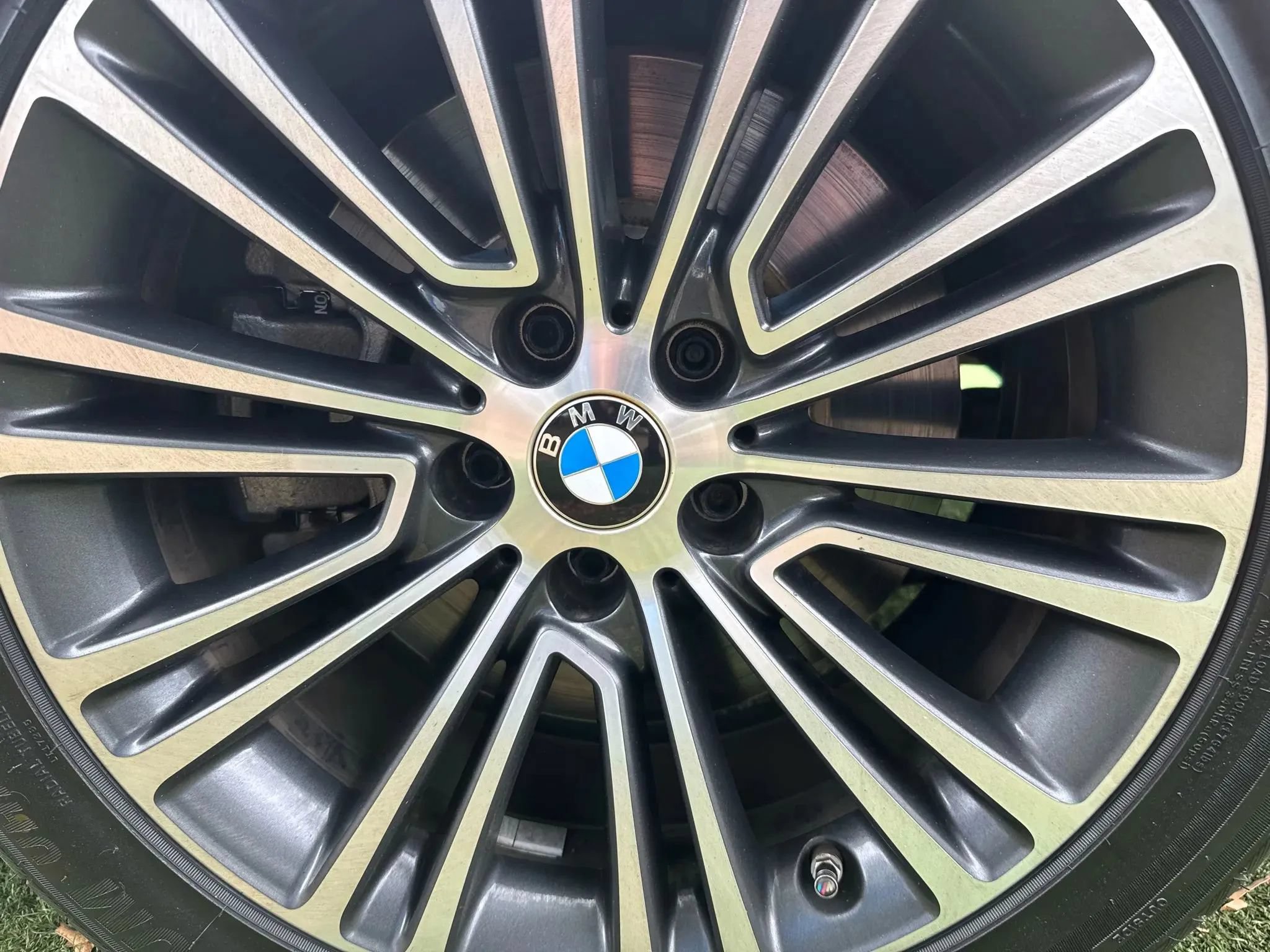Used 2018 BMW 540i xDrive AWD/4WD image 13