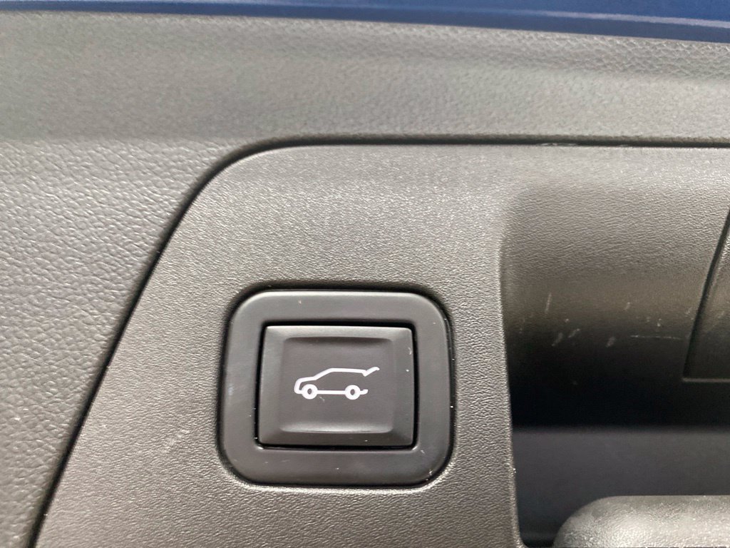 Used 2023 Buick Envision Avenir AWD/4WD image 11