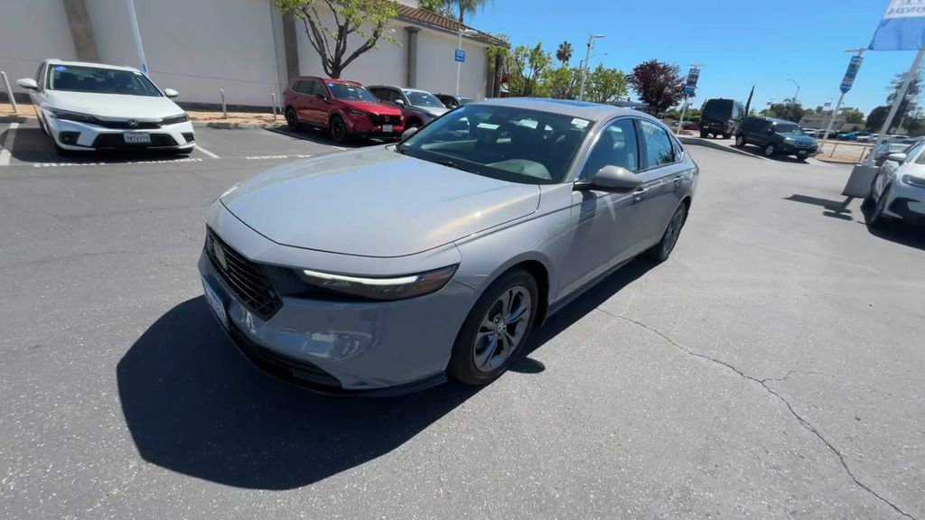 Used 2025 Honda Accord EX-L image 4