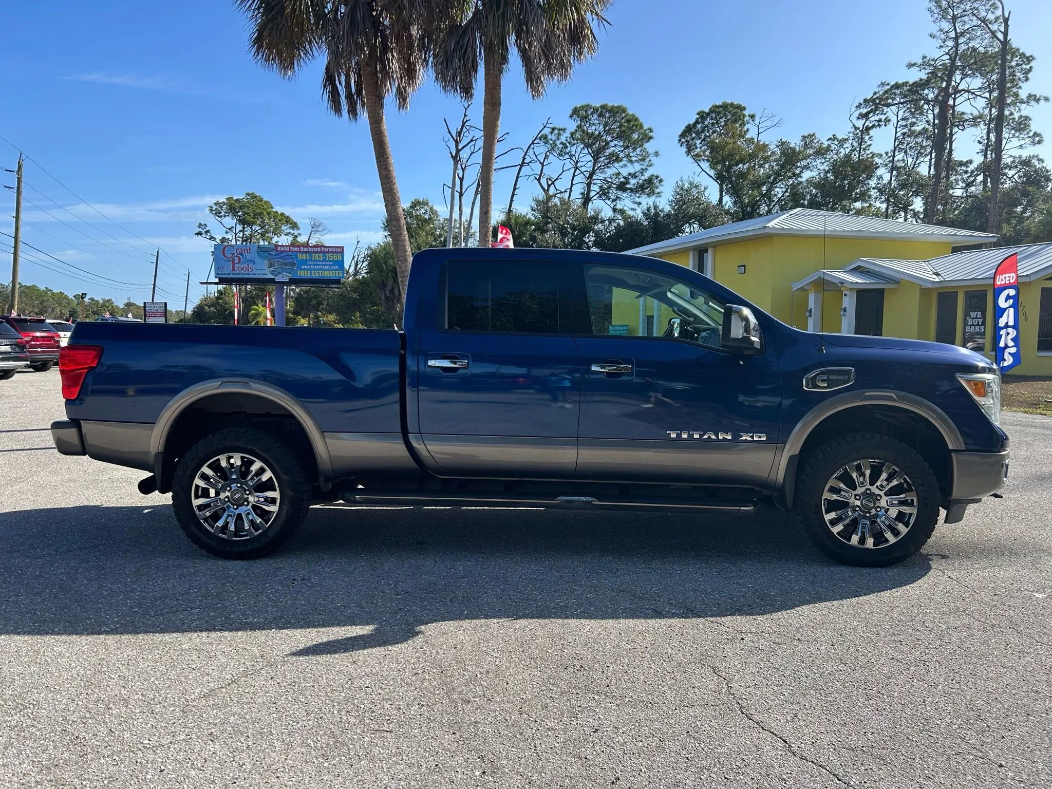 Used 2016 Nissan Titan Platinum Reserve image 3