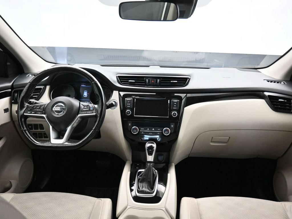 Used 2022 Nissan Rogue Sport SV w/ Technology Package AWD/4WD image 35
