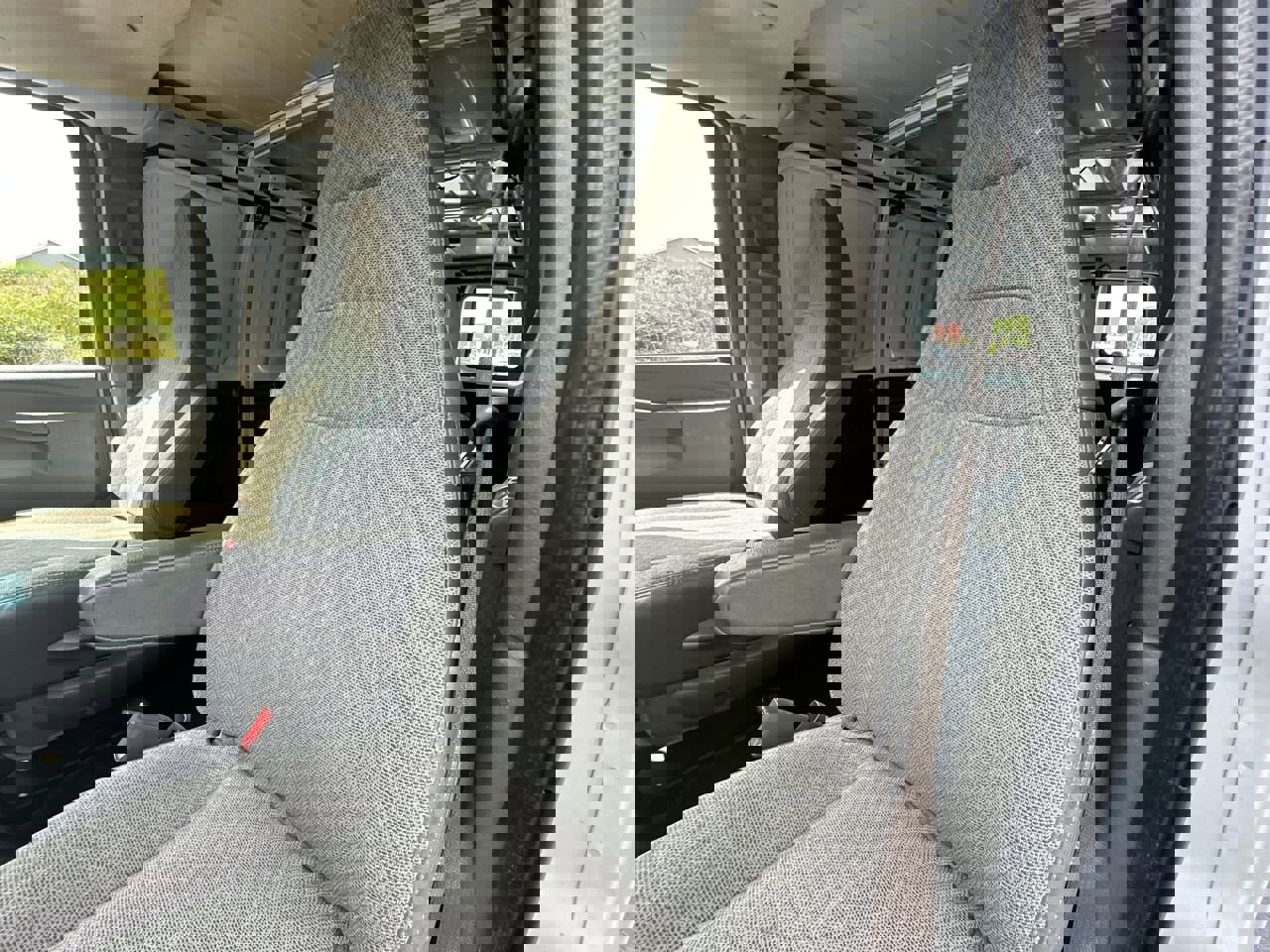 Used 2020 Chevrolet Express 2500 Extended image 11