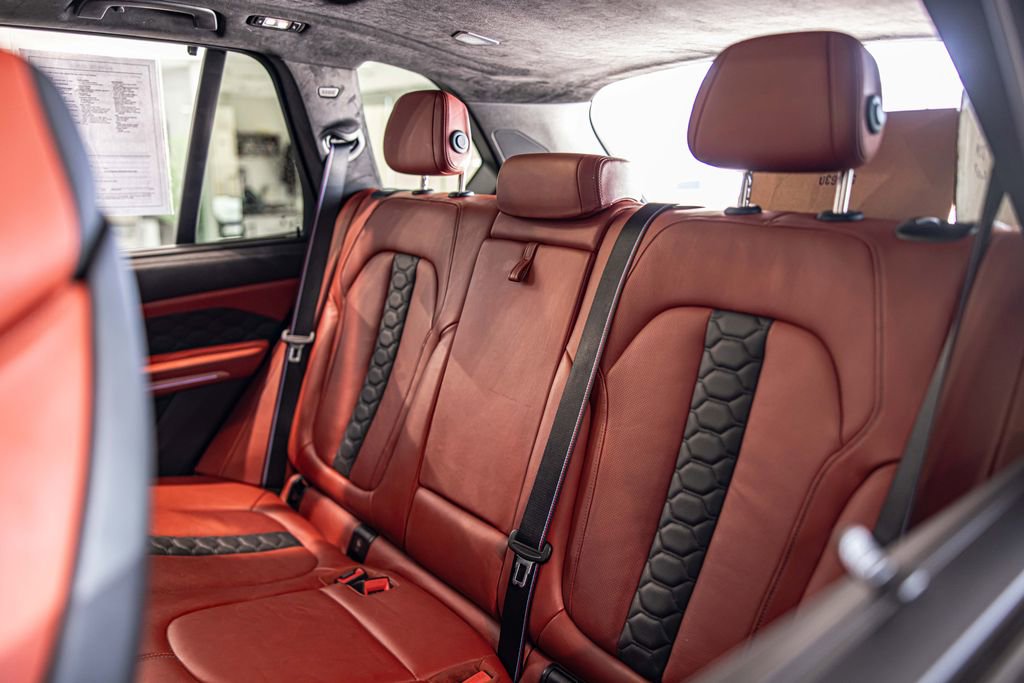 Used 2022 BMW X5 M Competition image 35