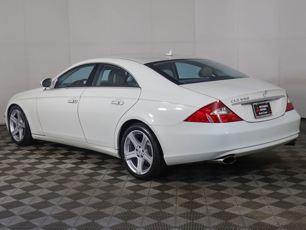 Used 2007 Mercedes-Benz CLS 550 image 8