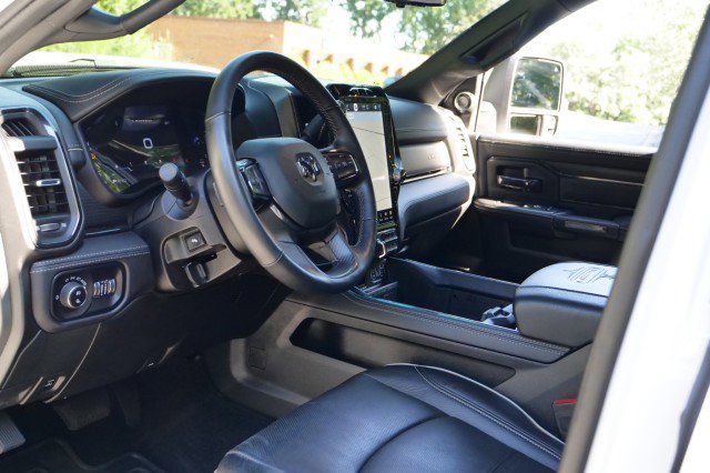 Used 2024 RAM 2500 Limited image 27