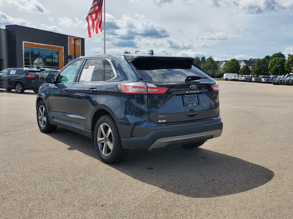Used 2024 Ford Edge SEL w/ Convenience Package AWD/4WD image 3
